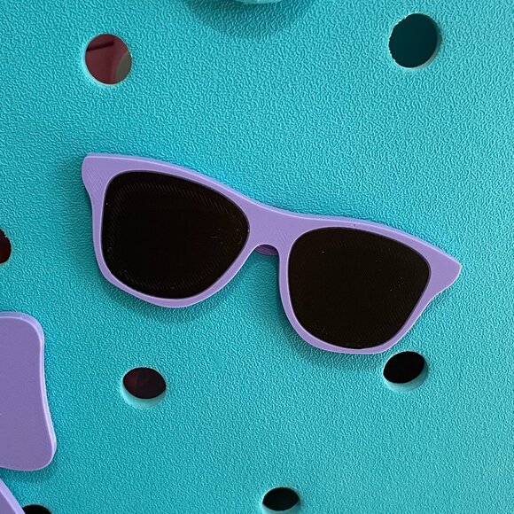 3 Piece Set-Girly Bogg Charms-Bow Sunglasses and Heart Bogg Charms-New! - Picture 4 of 4